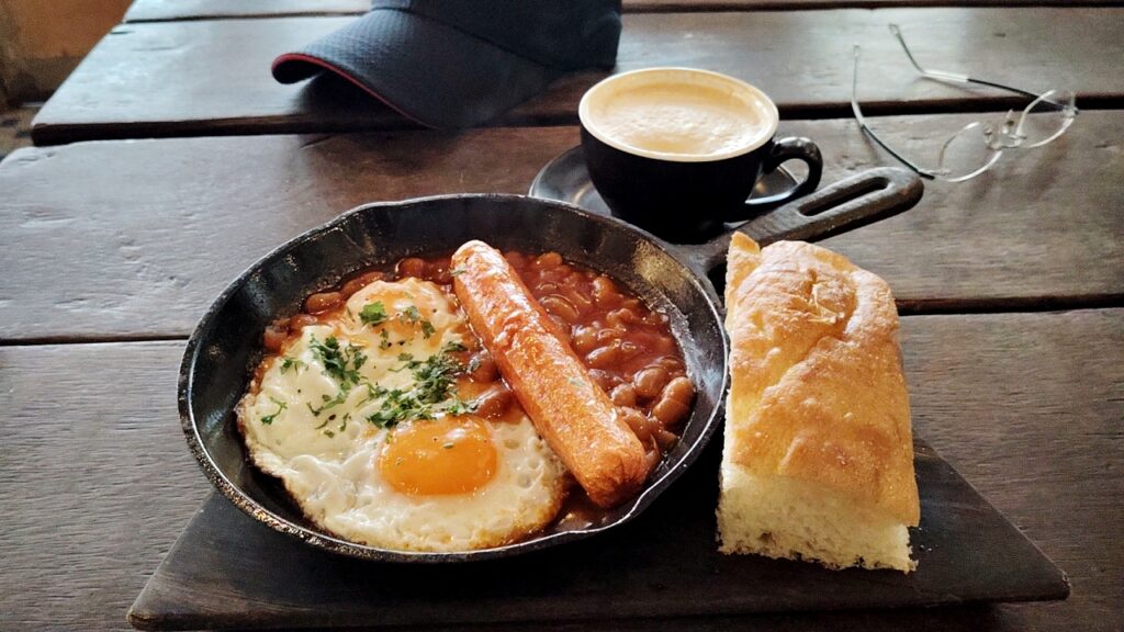 Mingle Hightstreet Coworking hub breakfast